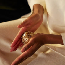 Load image into Gallery viewer, Shakti Wonderball
